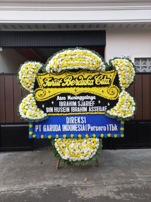 Papan Bunga Duka di Kutamandiri